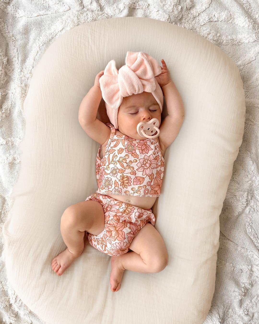 Color_Beige & Mustard Yellow