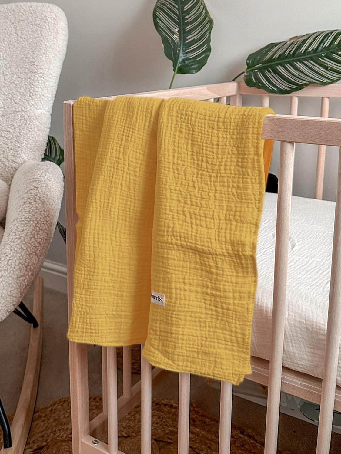 Color_Beige & Mustard Yellow